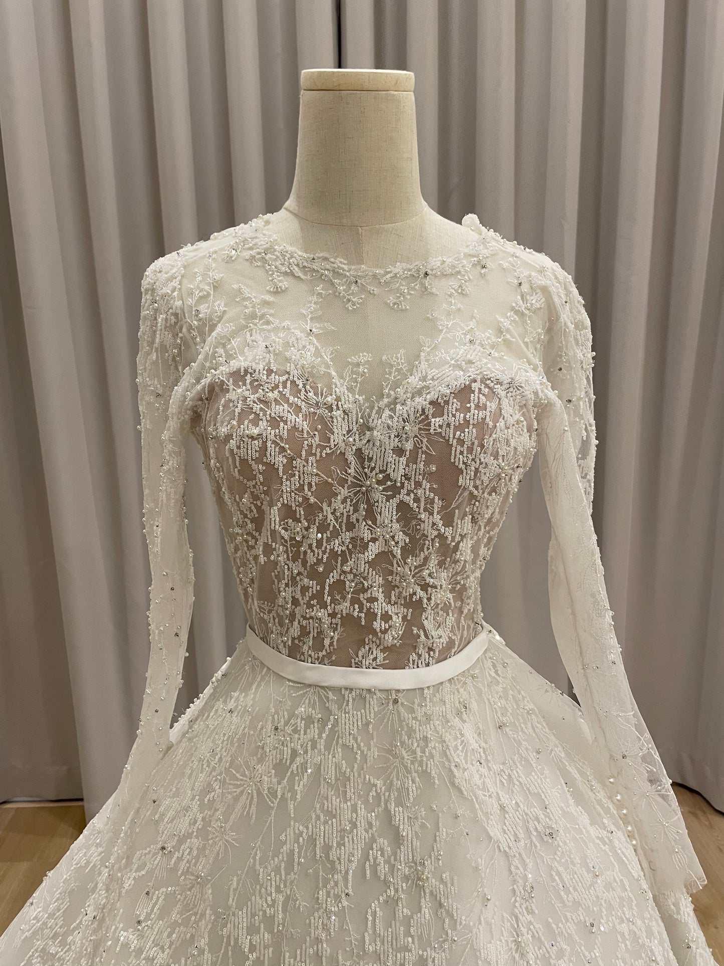 Bridal | Hian Tjen - Long Sleeve Ballgown Back Lace Detail