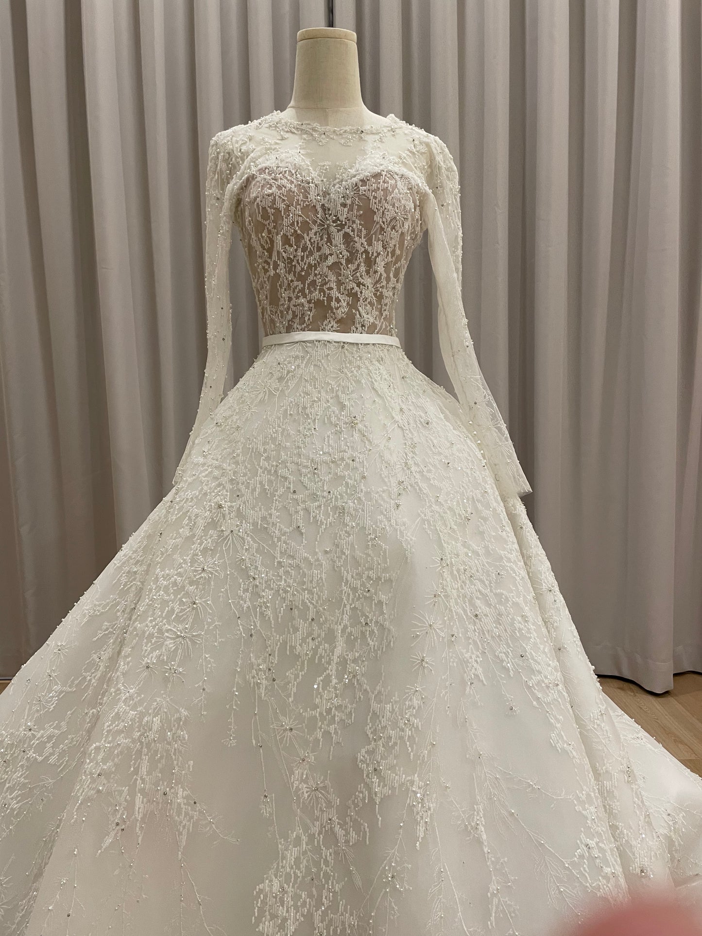 Bridal | Hian Tjen - Long Sleeve Ballgown Back Lace Detail