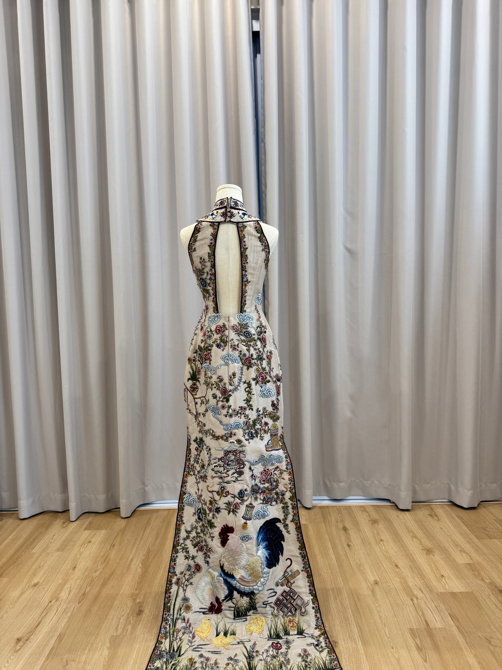 Cheongsam | Stella Lunardy - Beige Cheongsam with Halter Neck