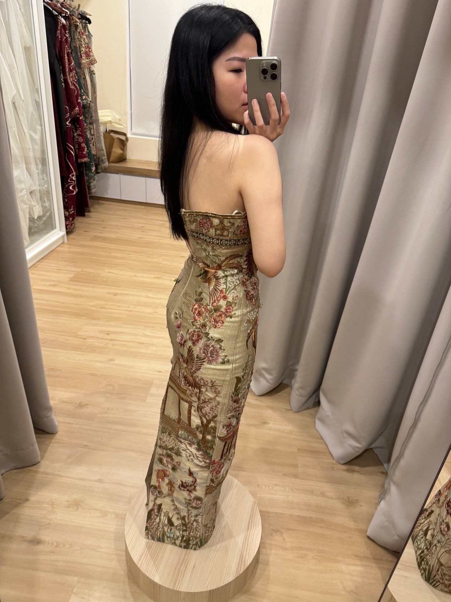 Cheongsam | Stella Lunardy - Gold Straightcut